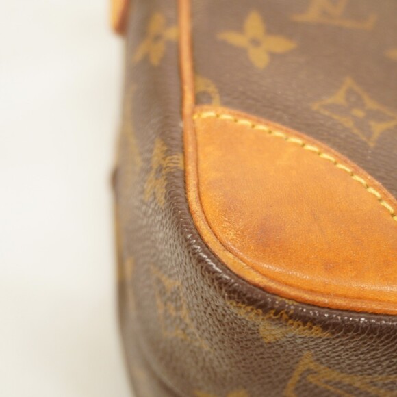 LOUIS VUITTON Brown Monogram Shoulder Bag - Picture 11 of 15